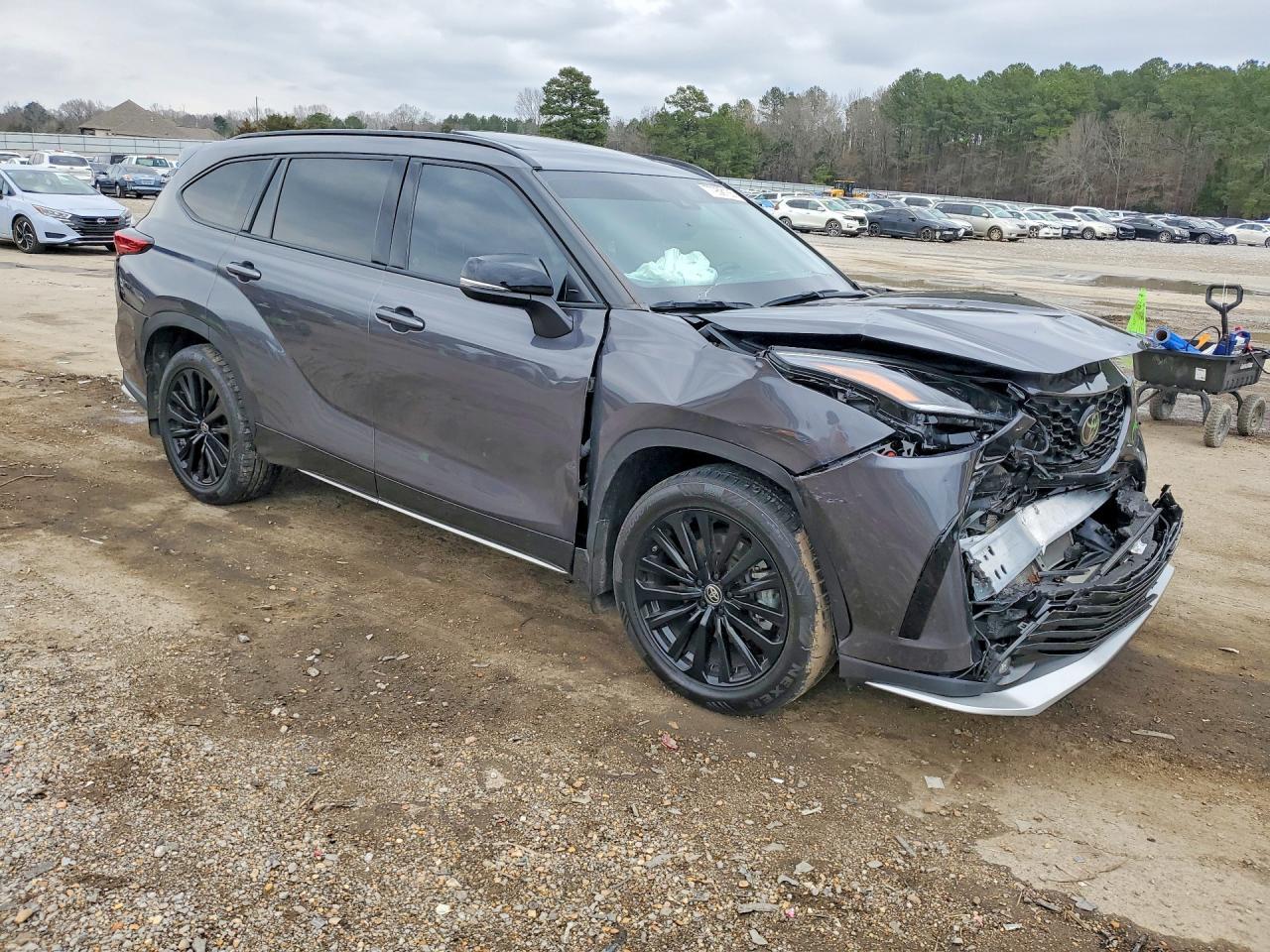 2023 TOYOTA HIGHLANDER