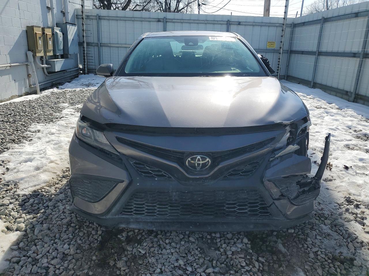 2022 TOYOTA CAMRY