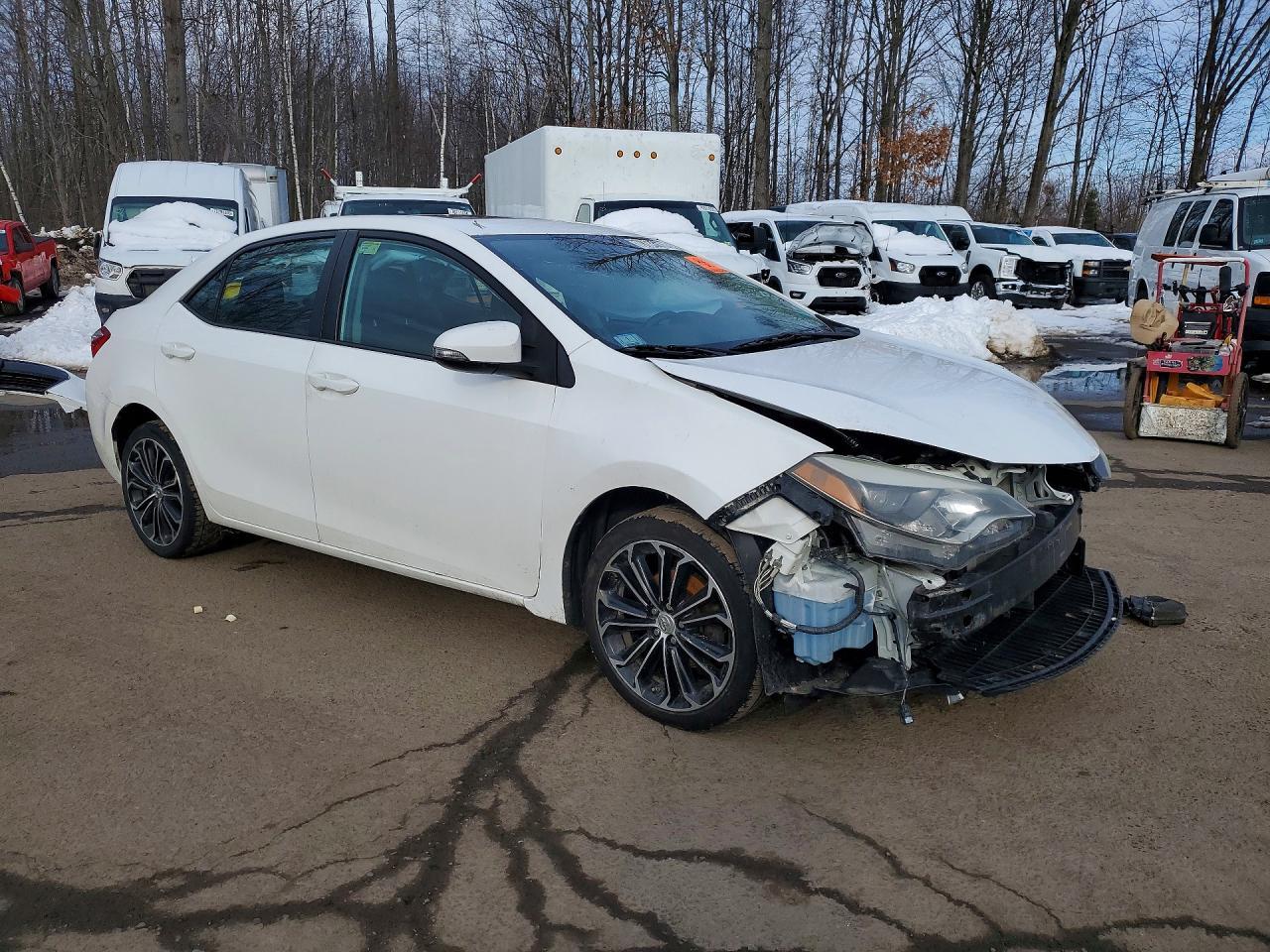 2016 TOYOTA COROLLA