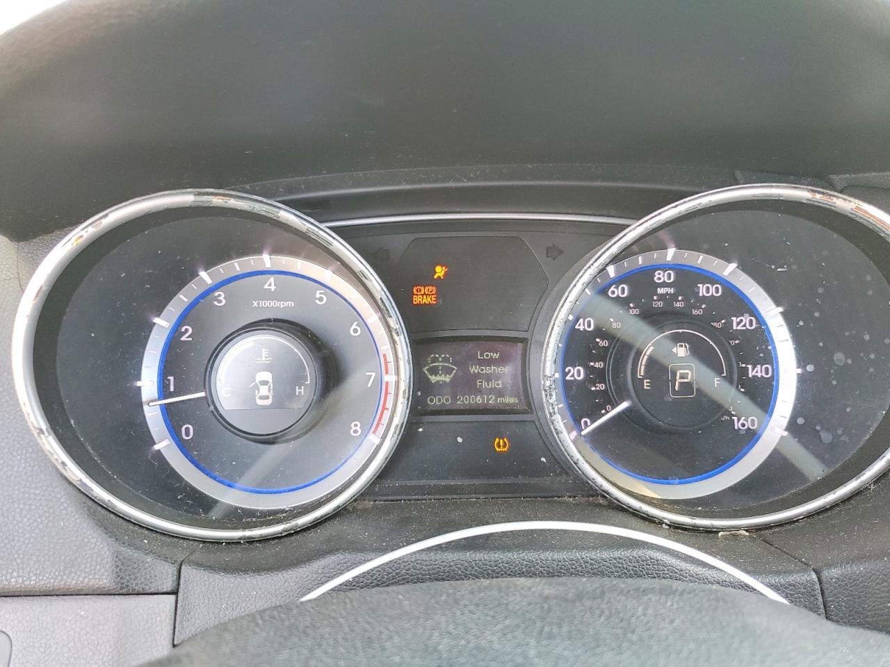 2011 HYUNDAI SONATA