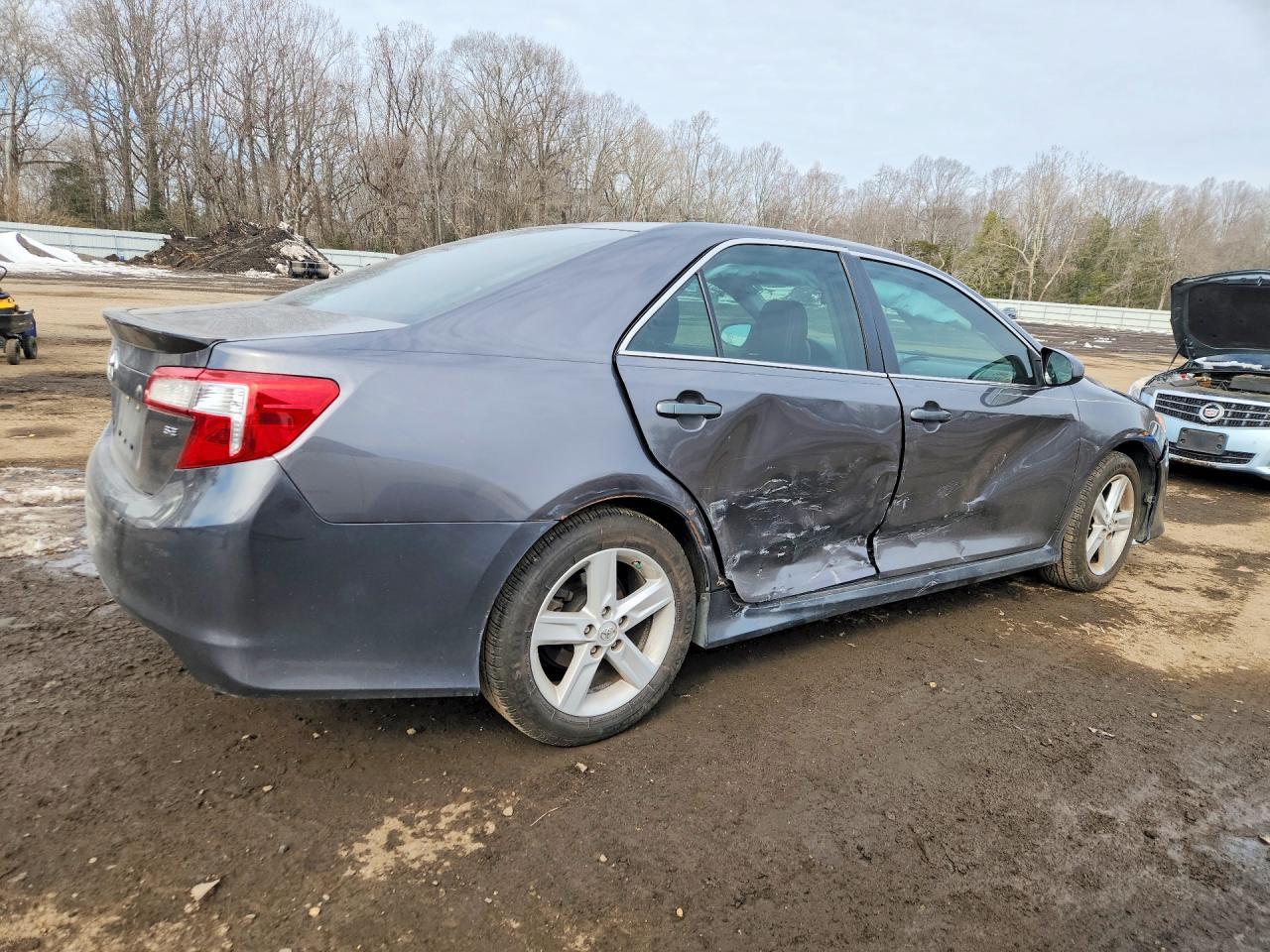 2013 TOYOTA CAMRY