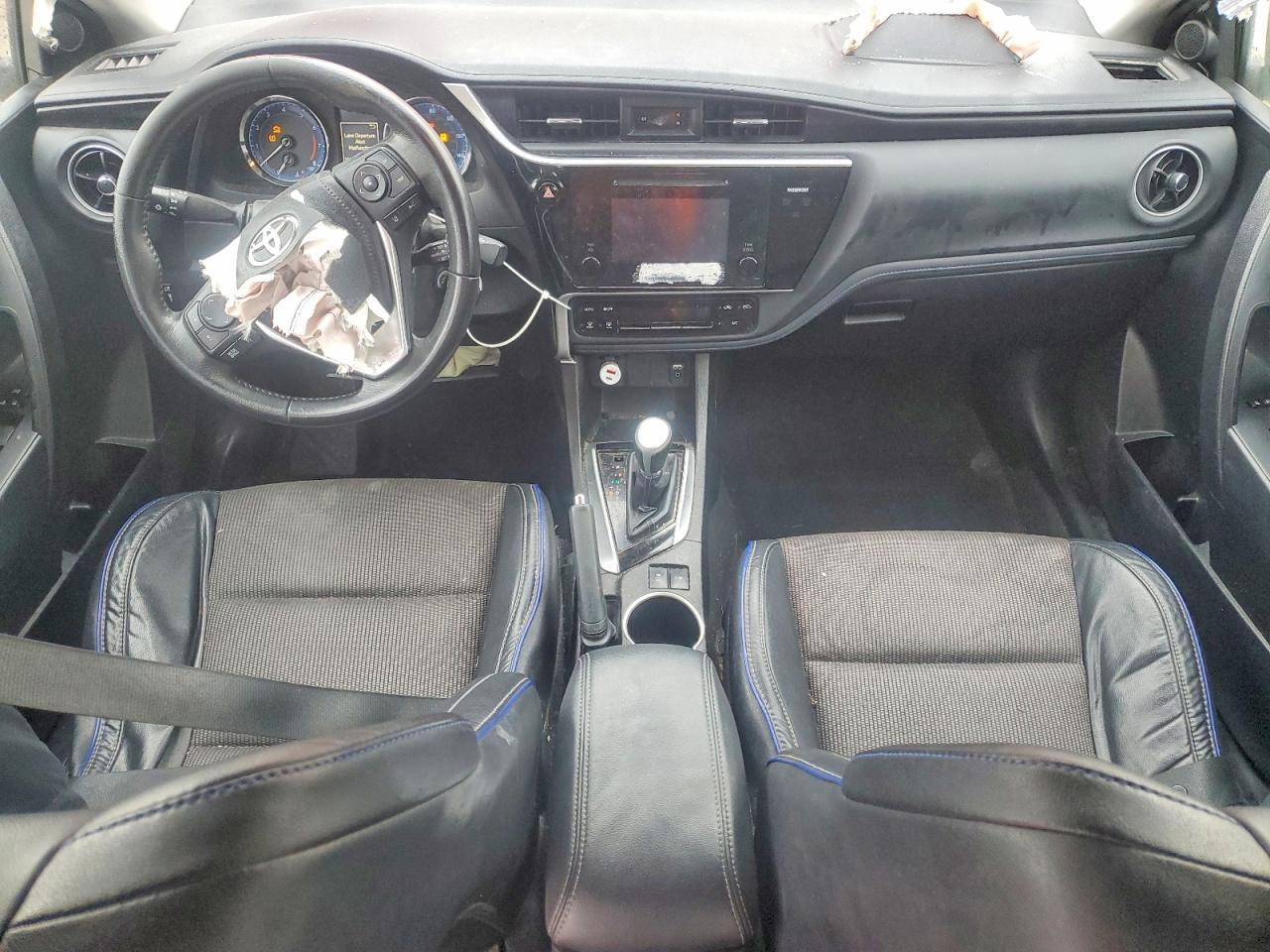2017 TOYOTA COROLLA