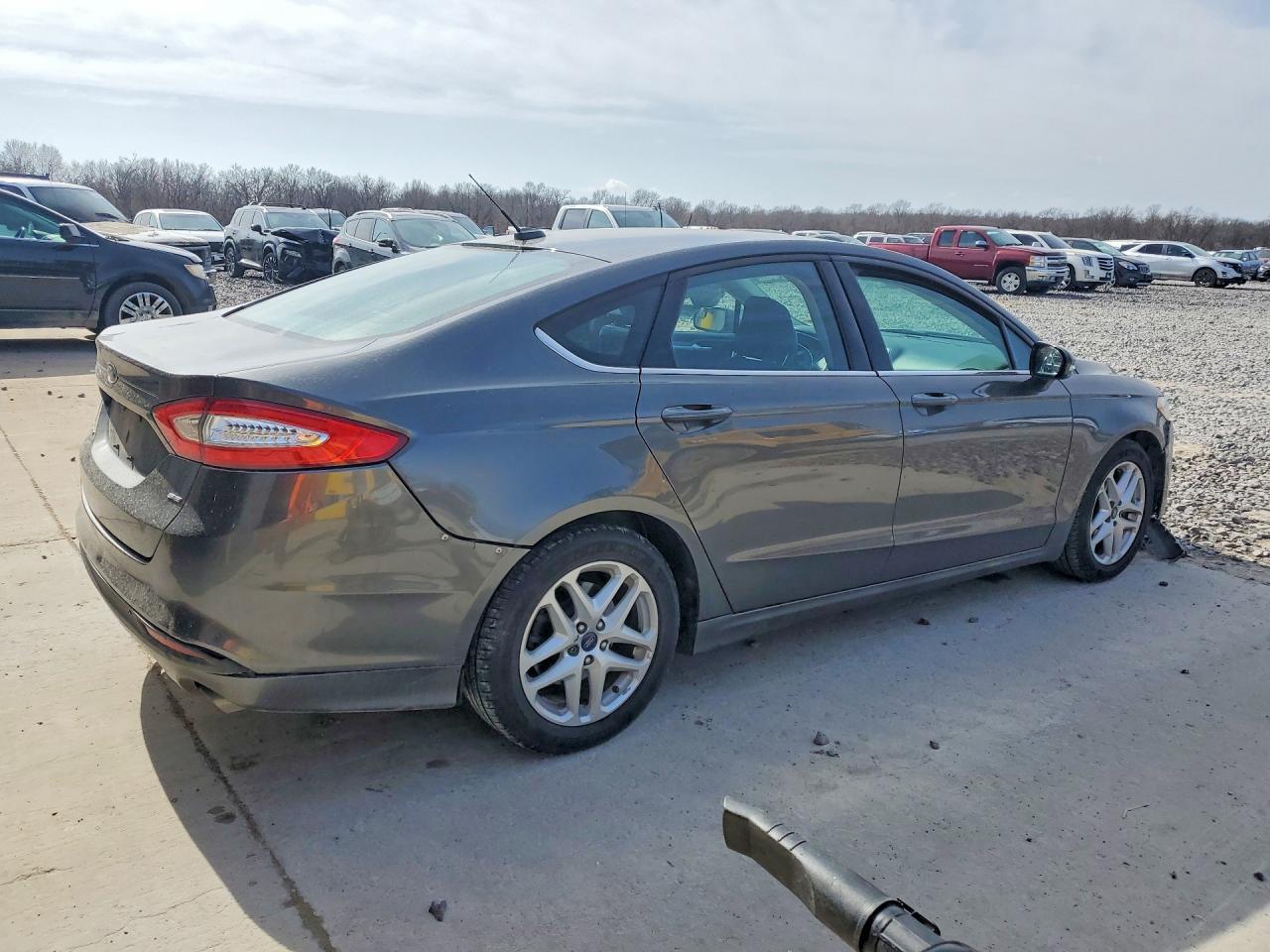 2016 FORD FUSION