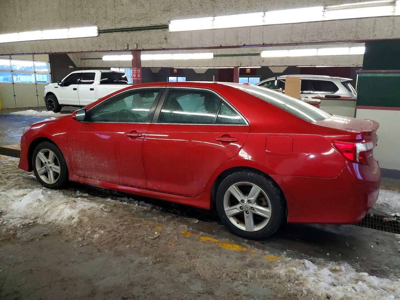 2013 TOYOTA CAMRY