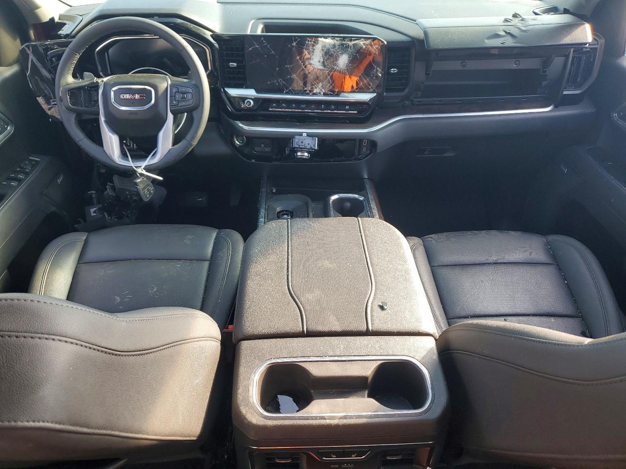 2025 GMC Sierra