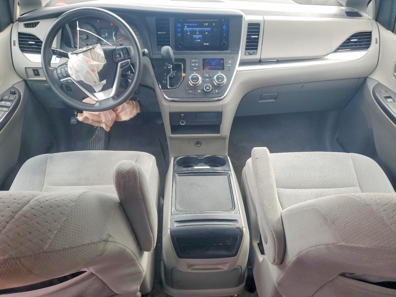 2015 TOYOTA SIENNA