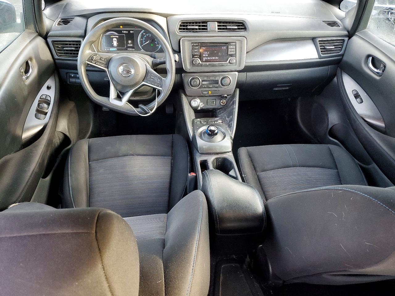 2018 NISSAN LEAF