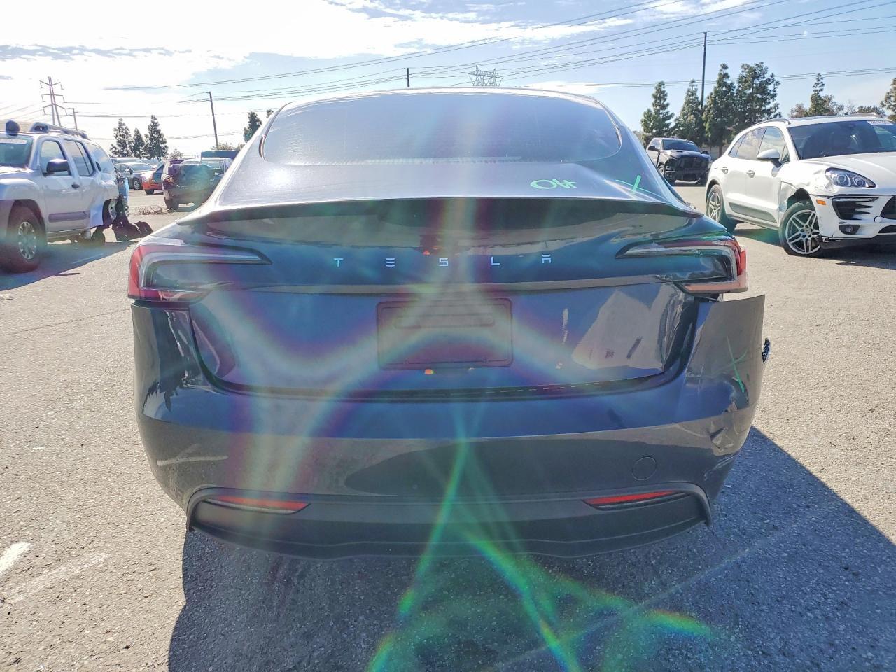 2025 TESLA MODEL 3