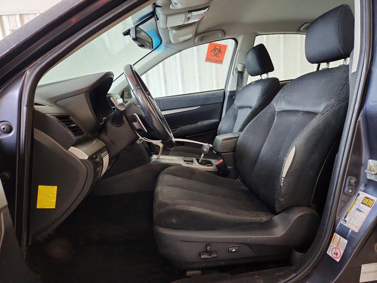 2011 SUBARU Legacy