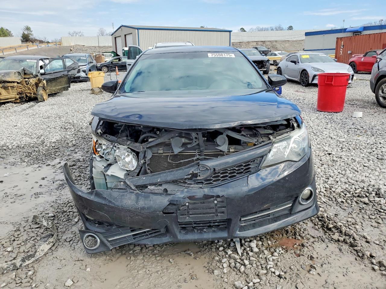 2014 TOYOTA CAMRY