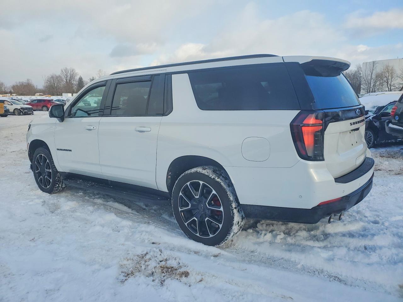 2025 CHEVROLET Suburban