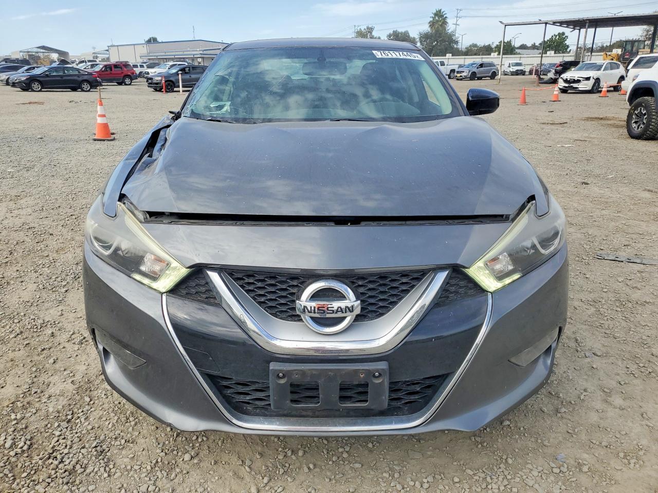 2017 NISSAN Maxima