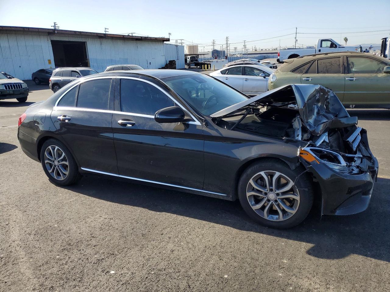 2016 MERCEDES-BENZ C-CLASS