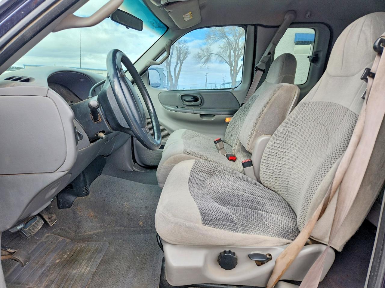 2000 FORD F-150