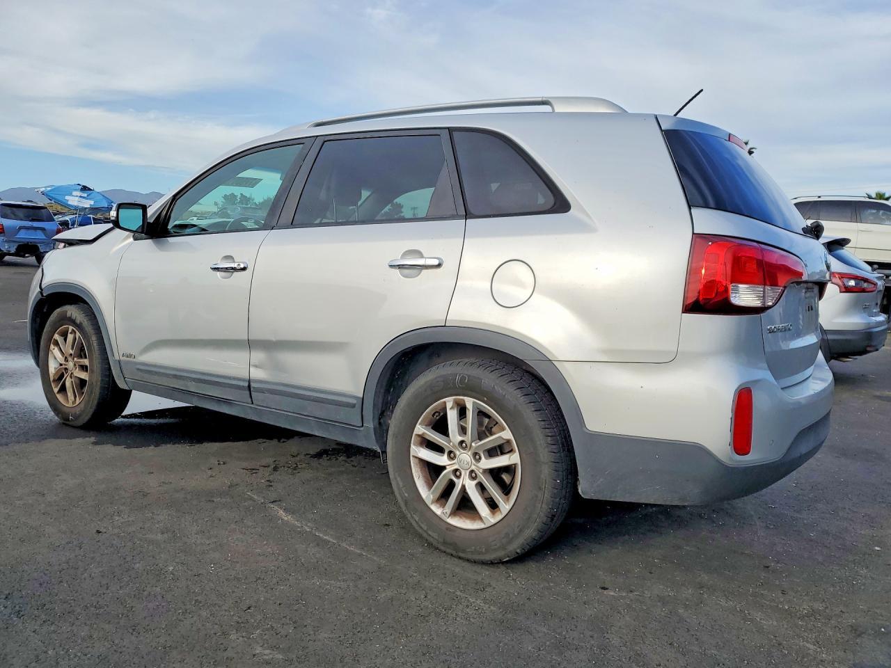 2015 KIA SORENTO