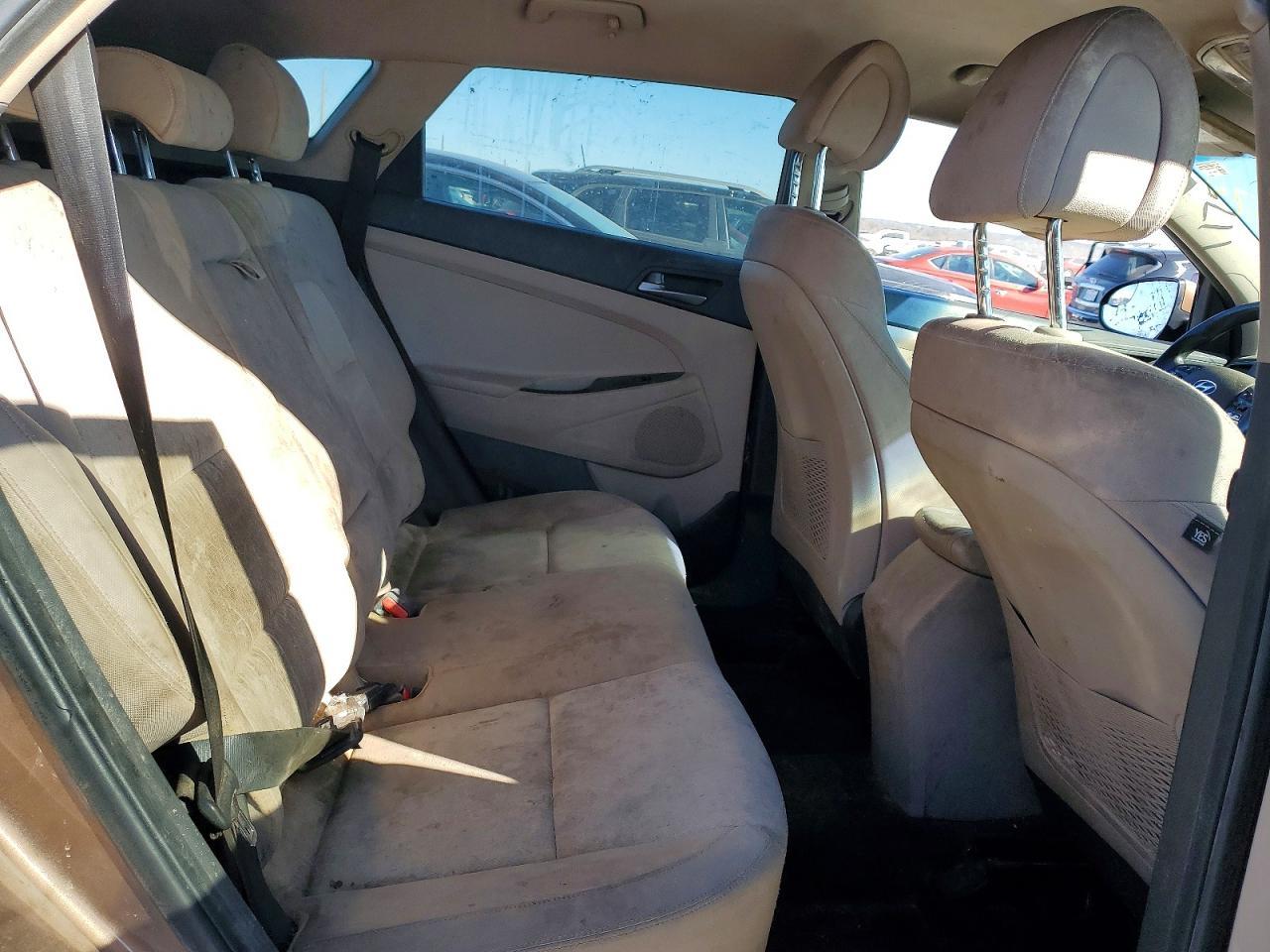 2016 HYUNDAI TUCSON