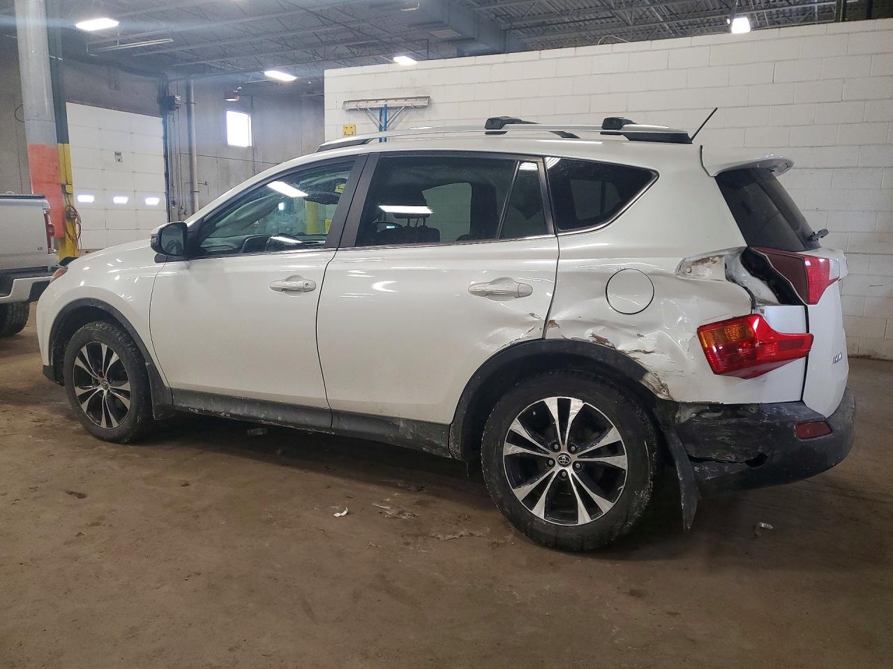 2015 TOYOTA RAV4