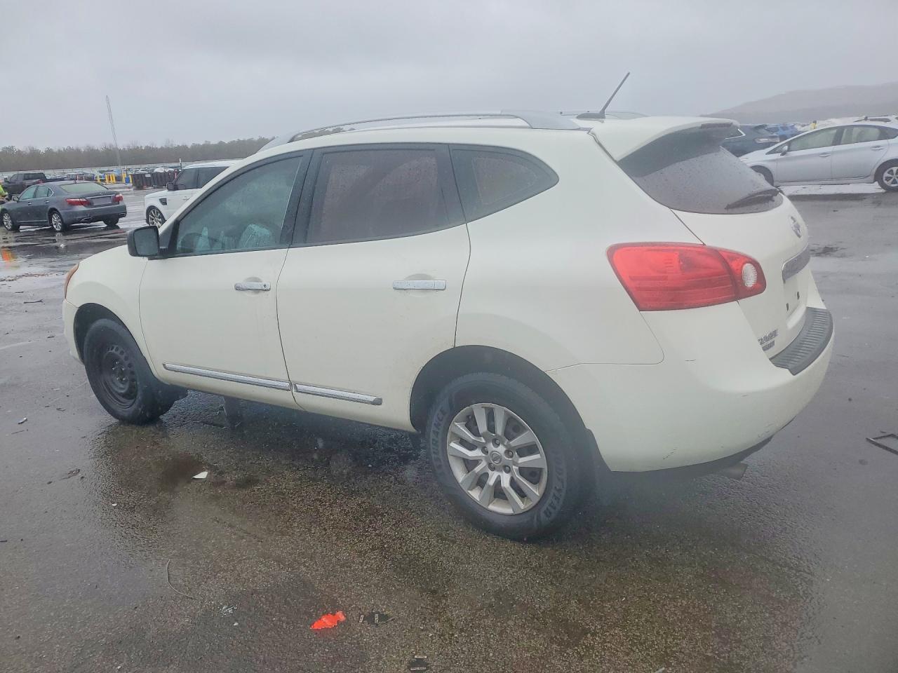 2015 NISSAN ROGUE