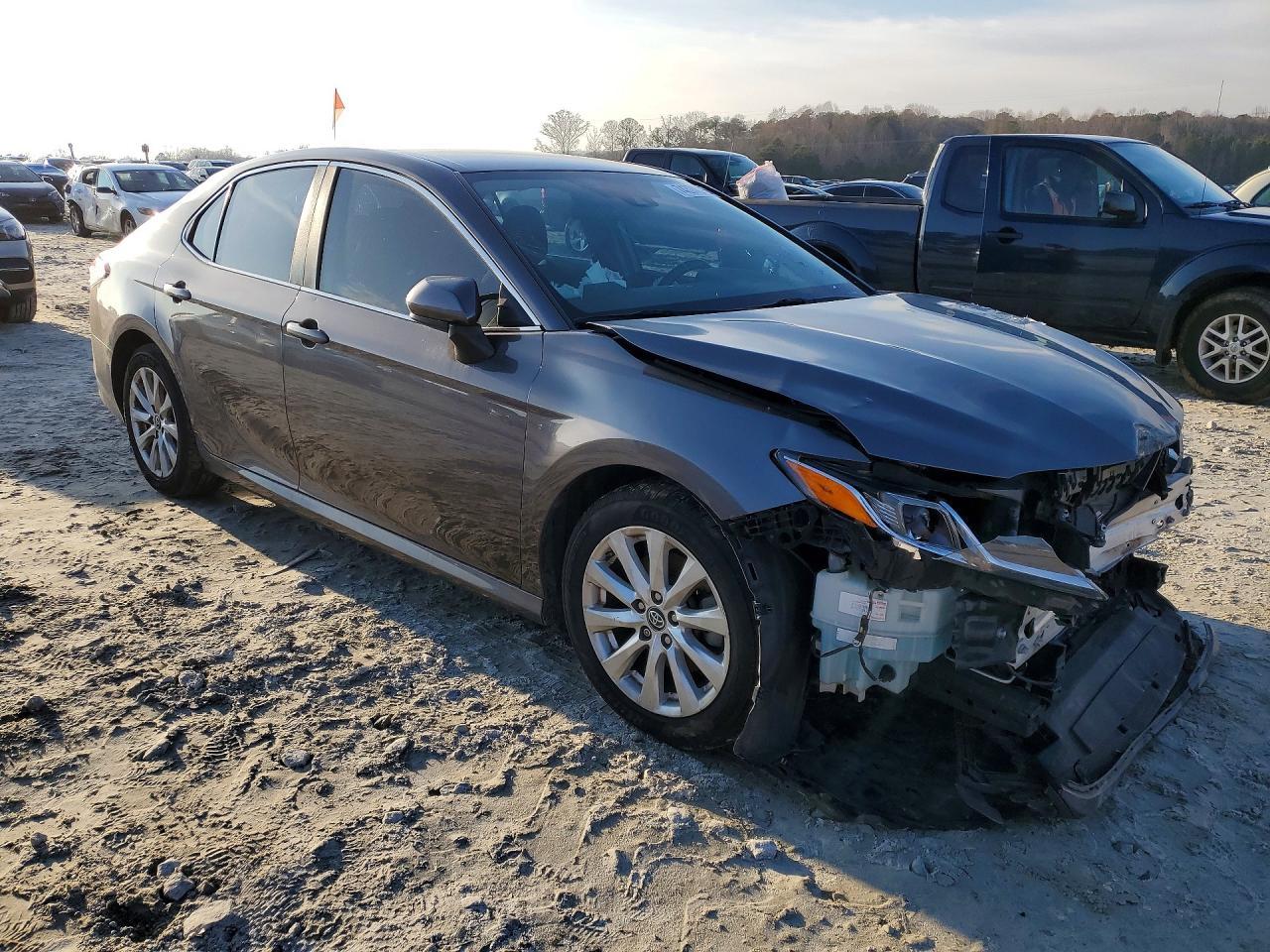 2019 TOYOTA CAMRY