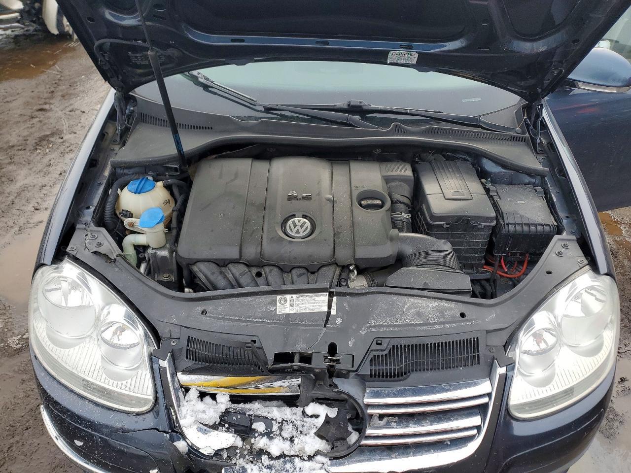 2010 VOLKSWAGEN JETTA