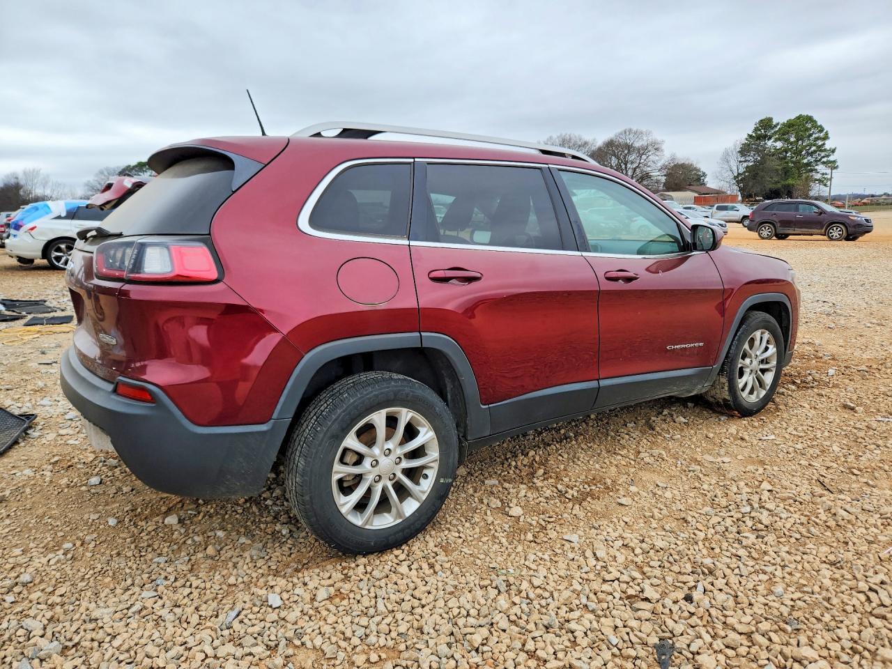 2019 JEEP CHEROKEE