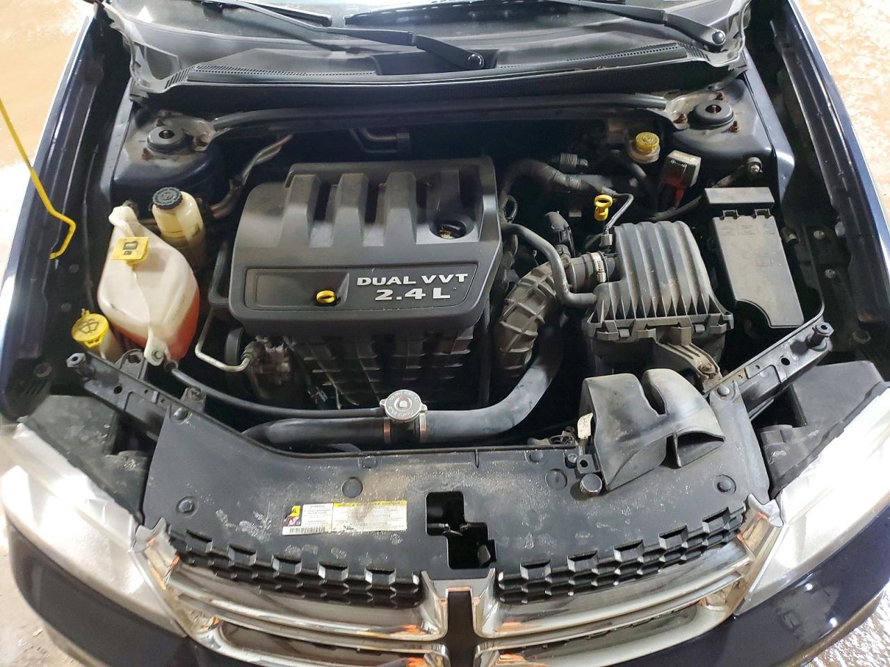 2013 DODGE Avenger