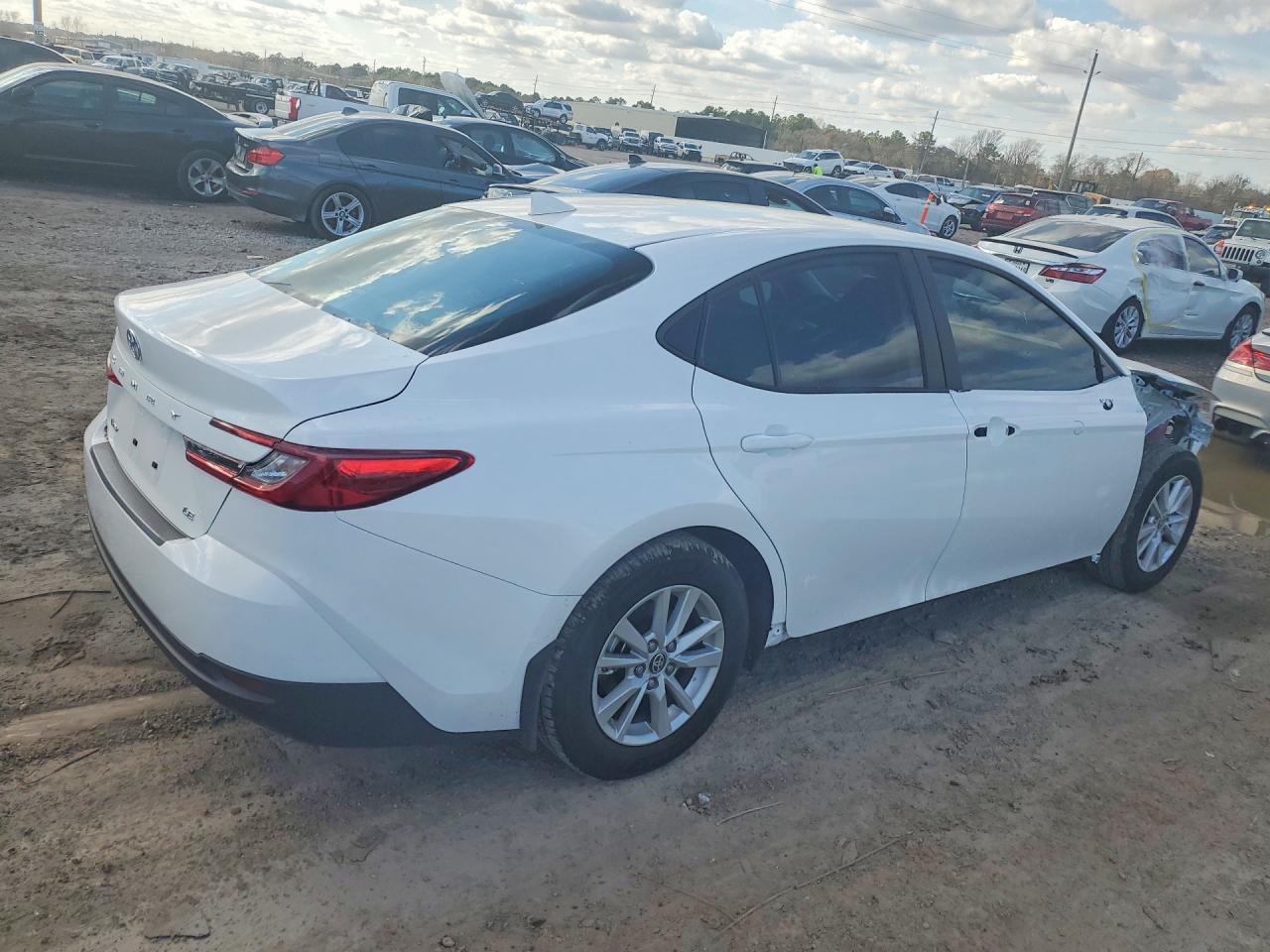 2025 TOYOTA CAMRY