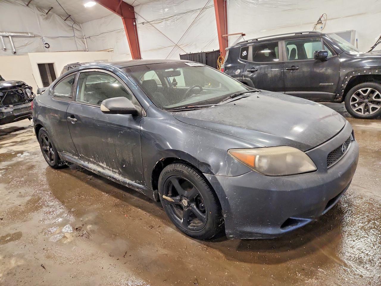 2005 TOYOTA SCION