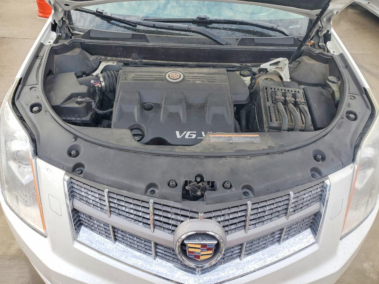 2011 CADILLAC SRX