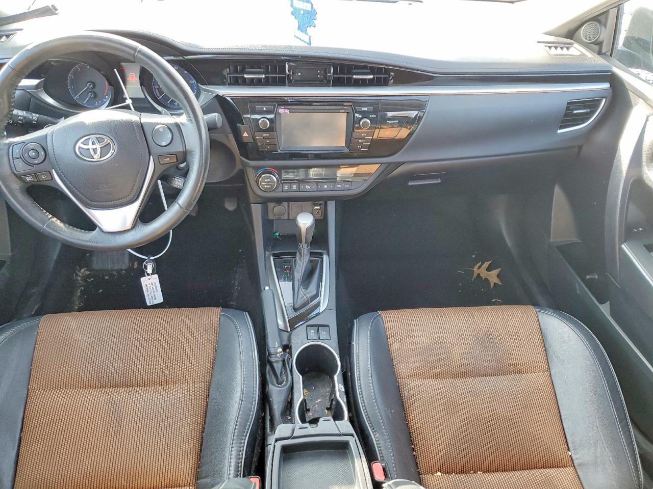 2015 TOYOTA COROLLA