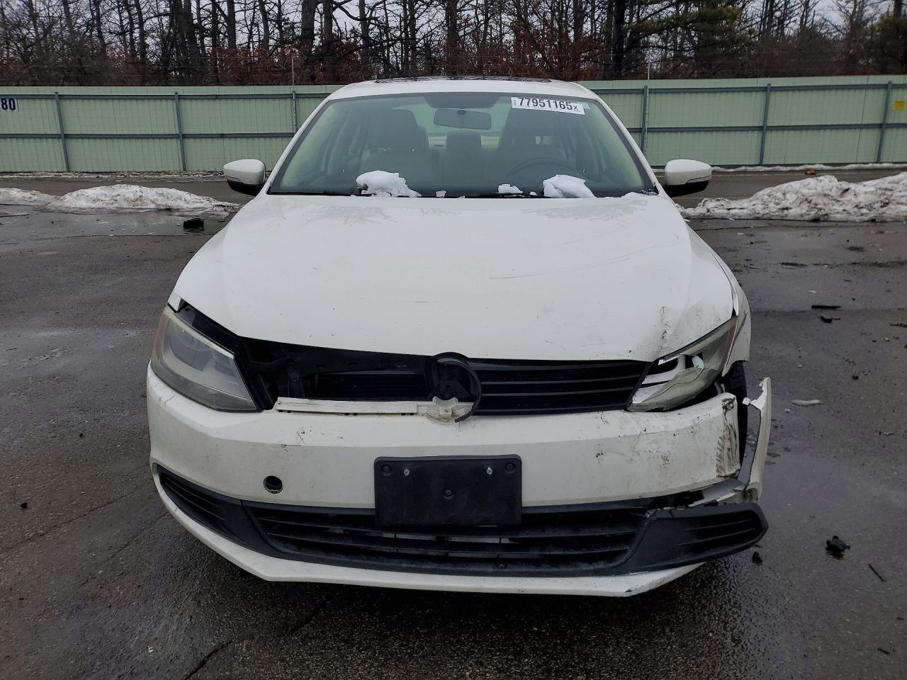 2011 VOLKSWAGEN JETTA