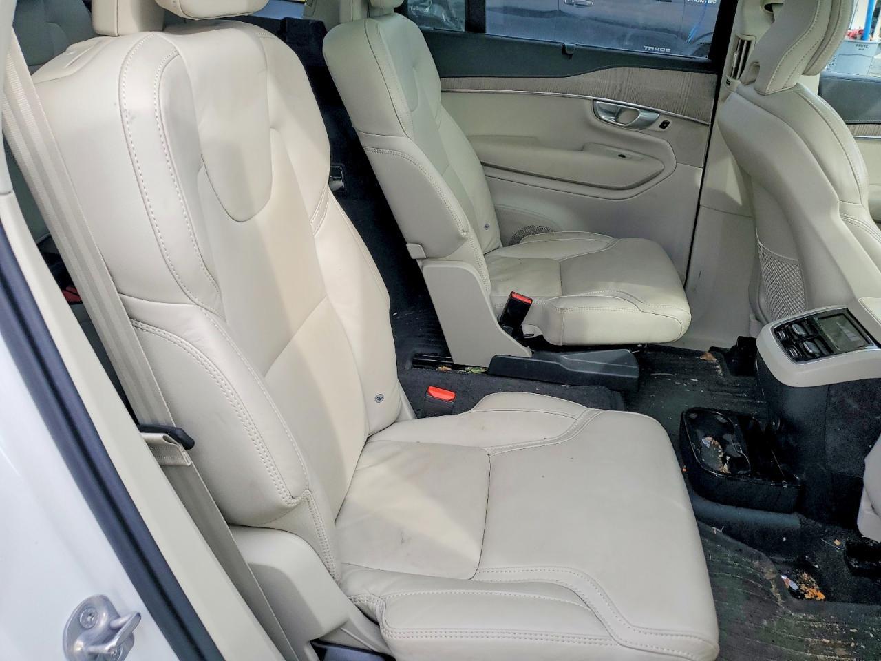 2024 VOLVO XC90