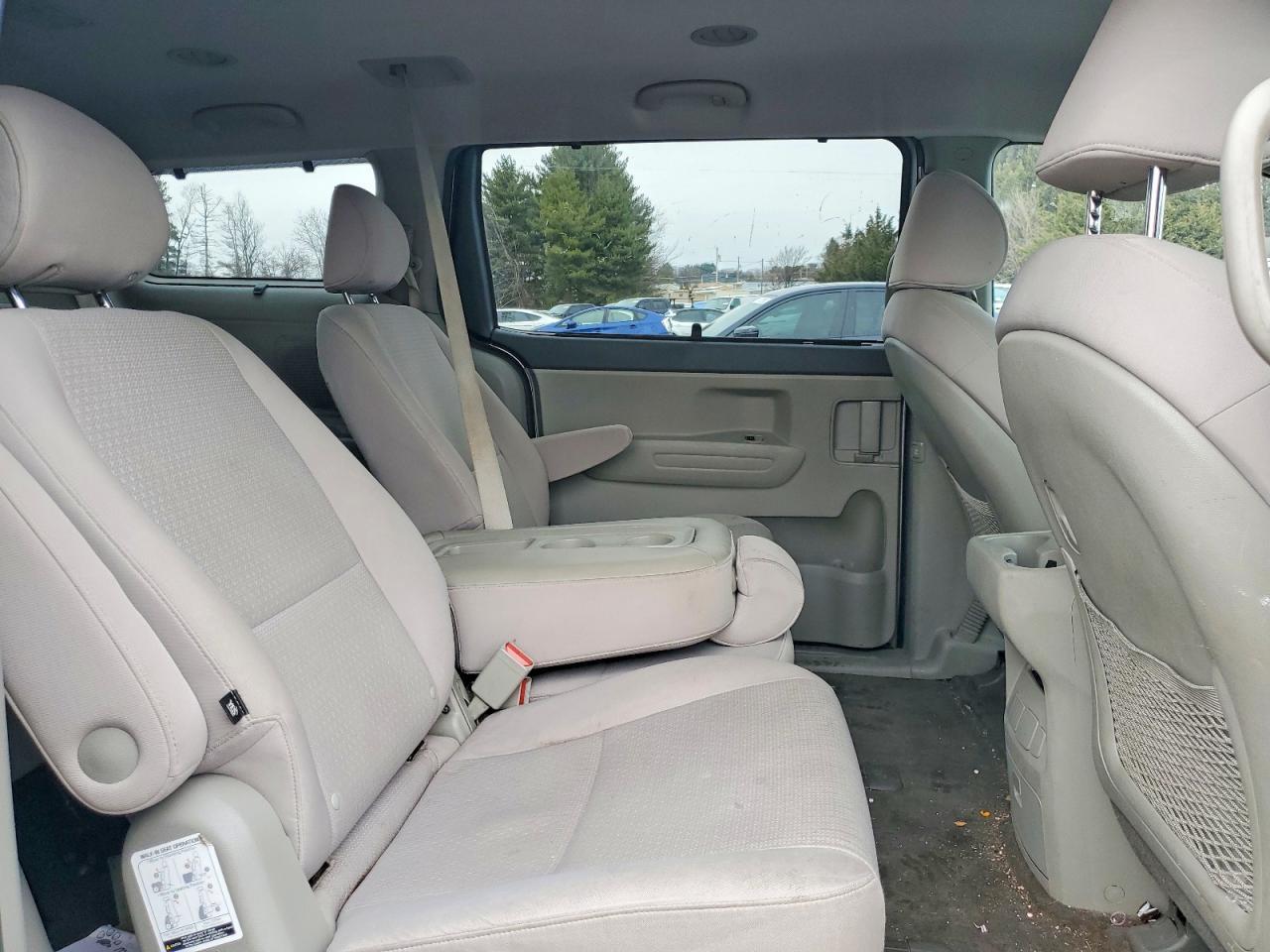 2016 KIA SEDONA