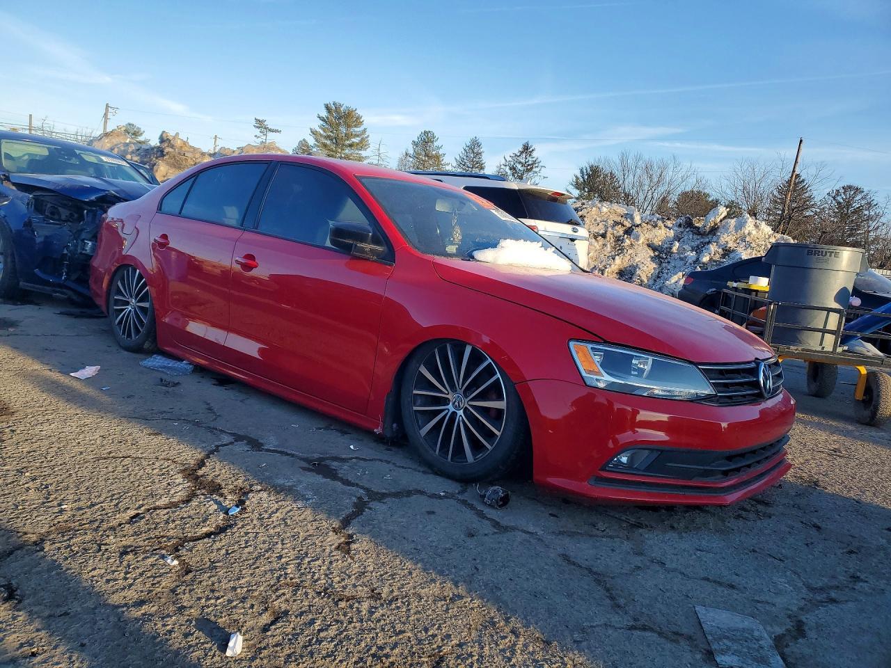 2015 VOLKSWAGEN JETTA