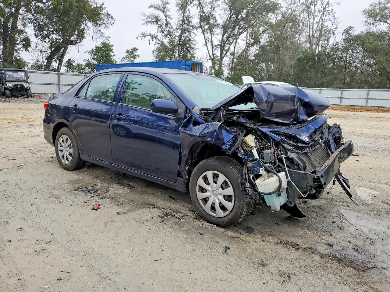 2013 TOYOTA COROLLA
