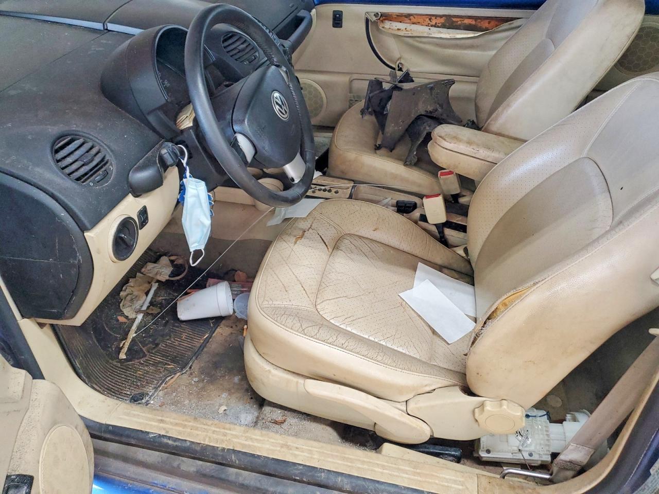 2000 VOLKSWAGEN Beetle
