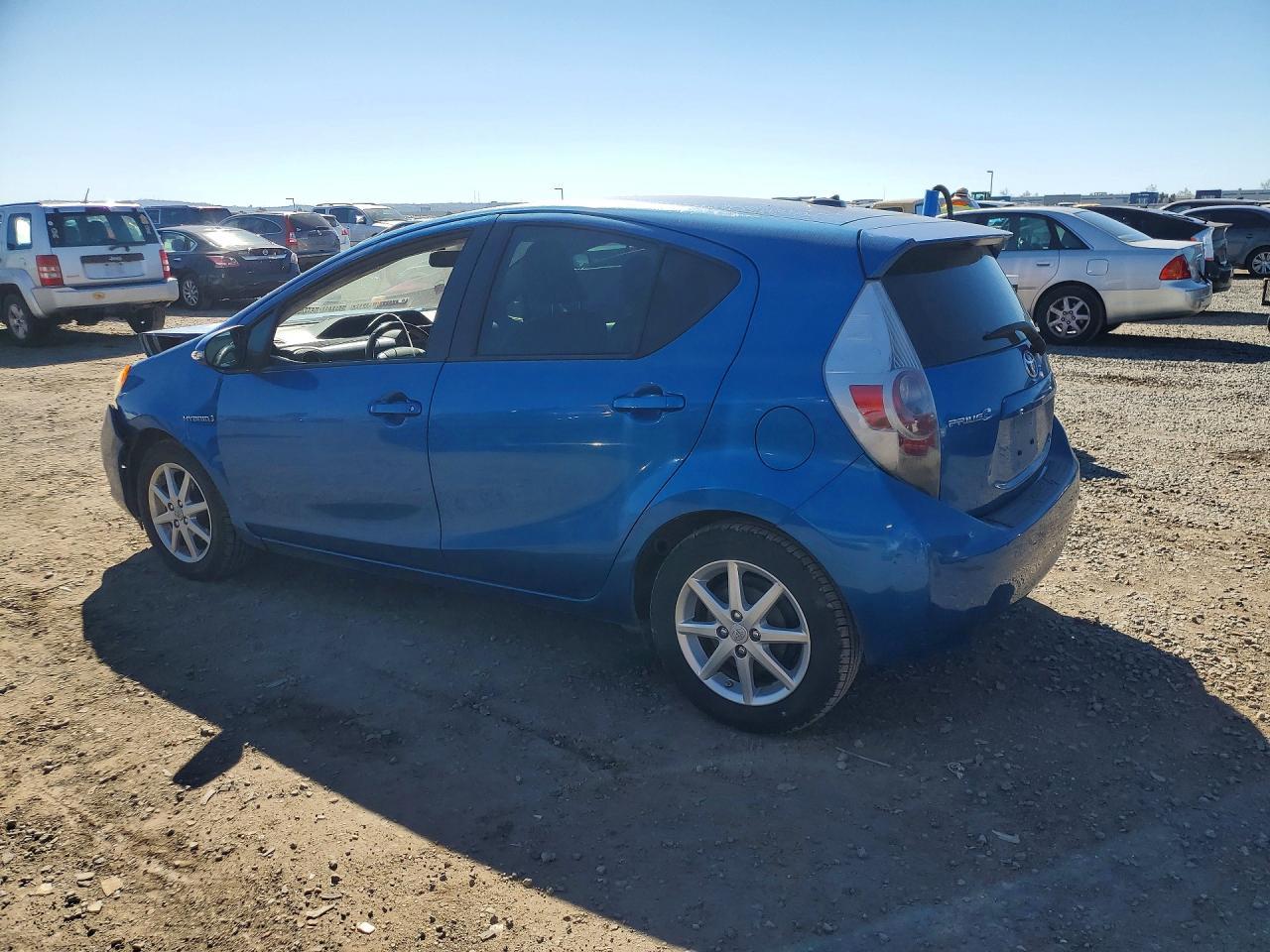 2013 TOYOTA Prius c