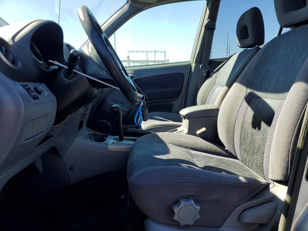 2003 TOYOTA RAV4