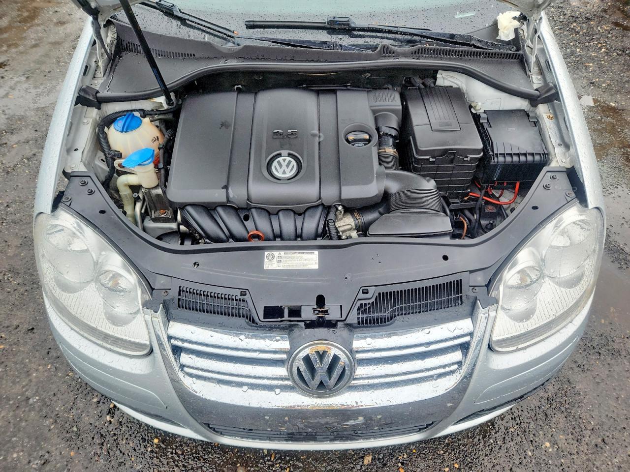 2010 VOLKSWAGEN JETTA