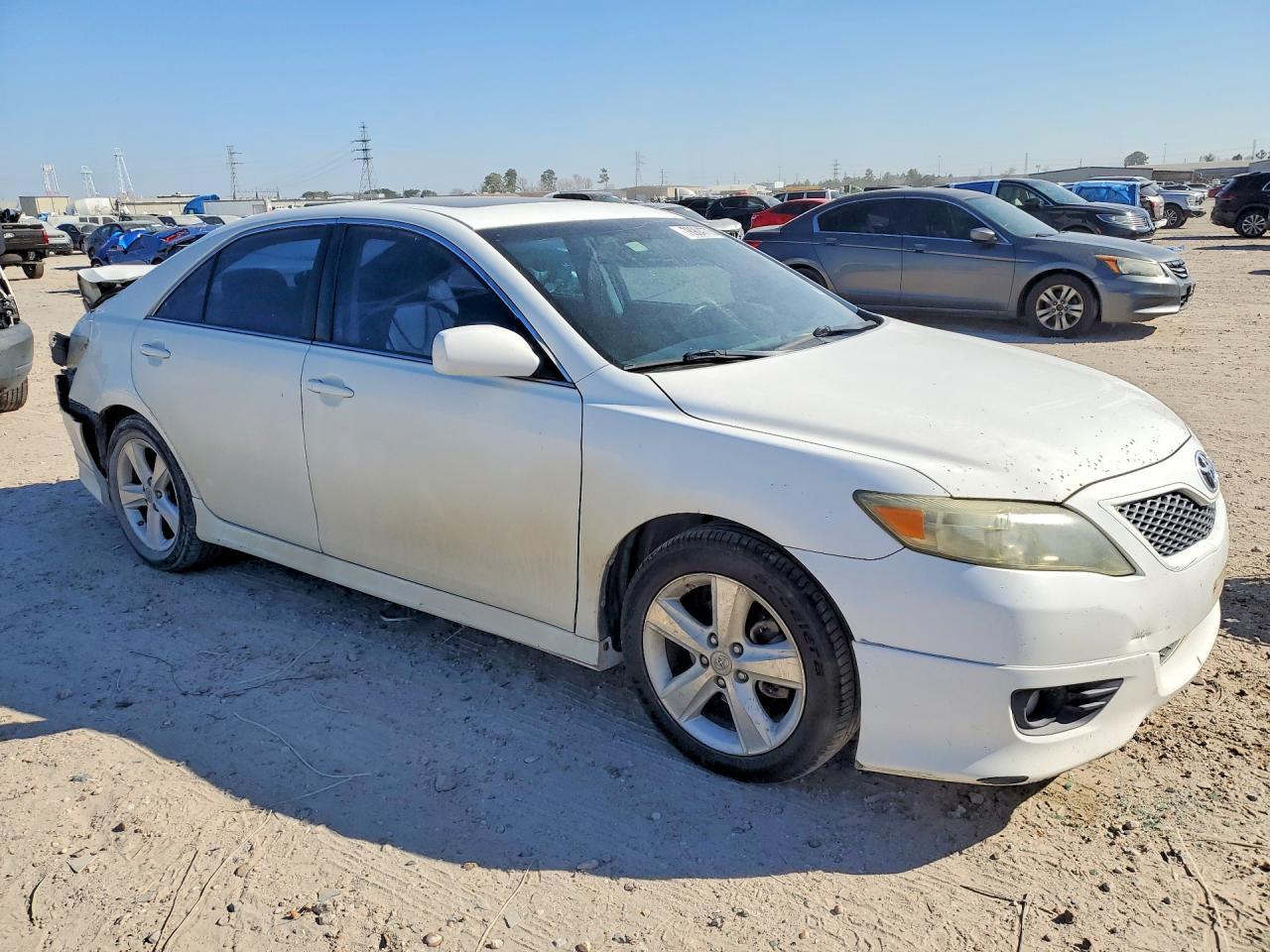 2011 TOYOTA CAMRY