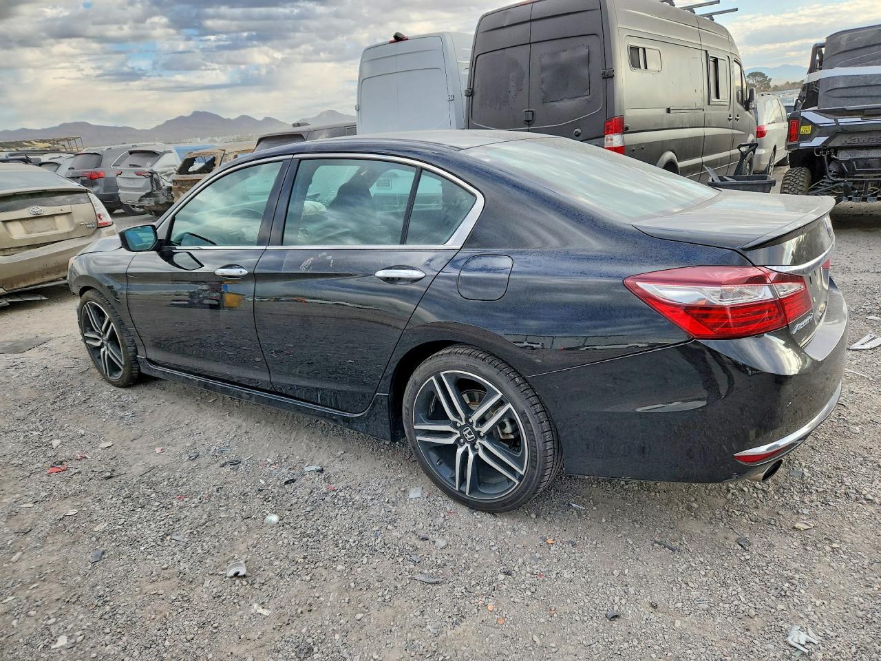 2017 HONDA ACCORD