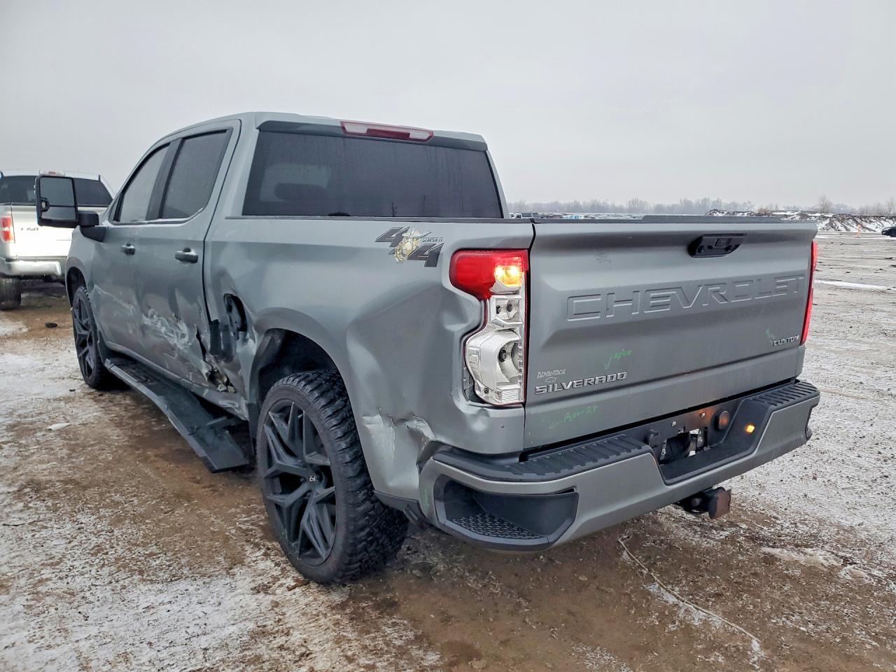 2024 CHEVROLET Silverado