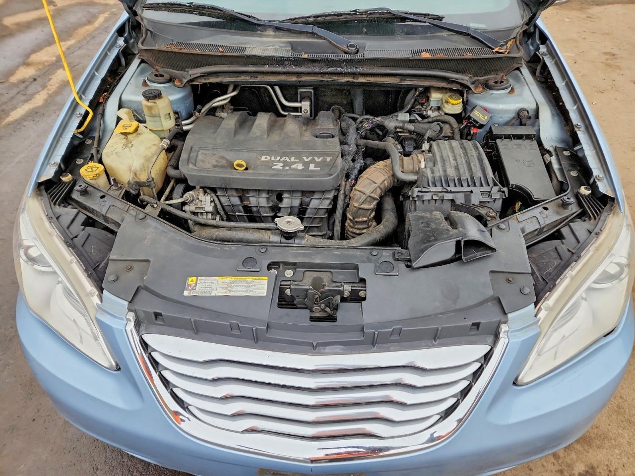 2012 CHRYSLER 200