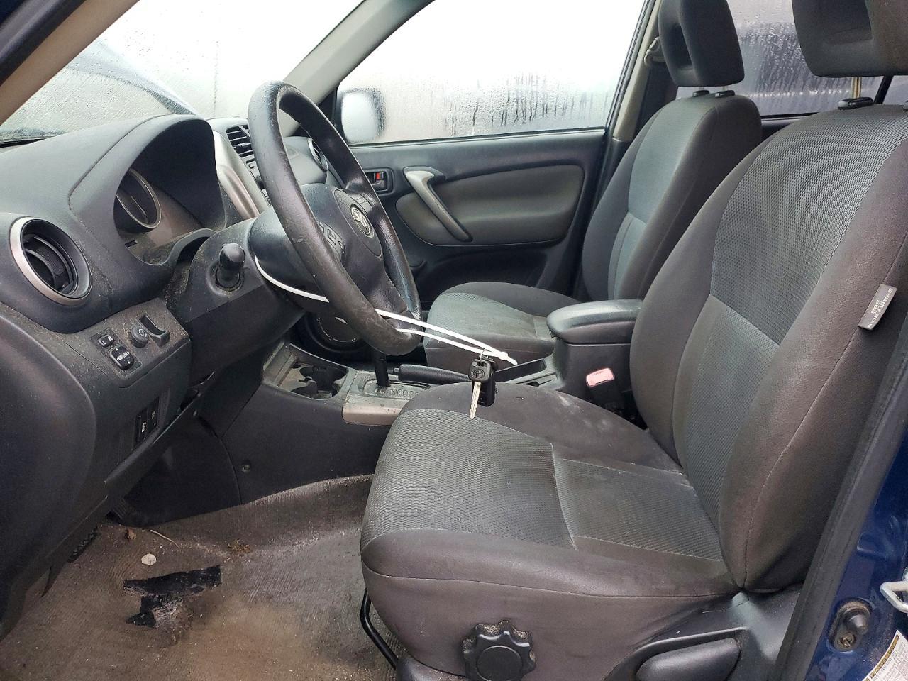 2004 TOYOTA RAV4