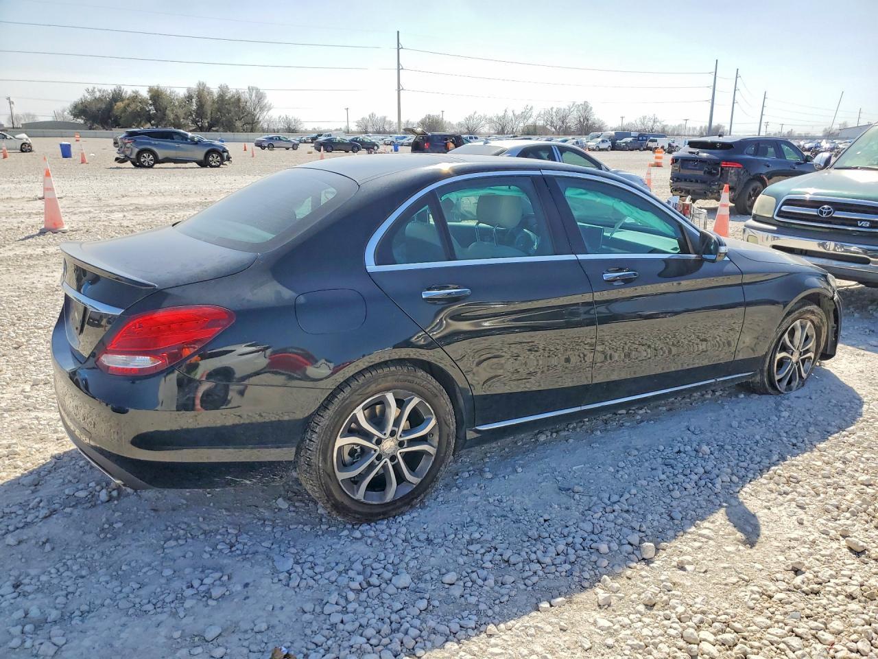 2016 MERCEDES-BENZ C-CLASS