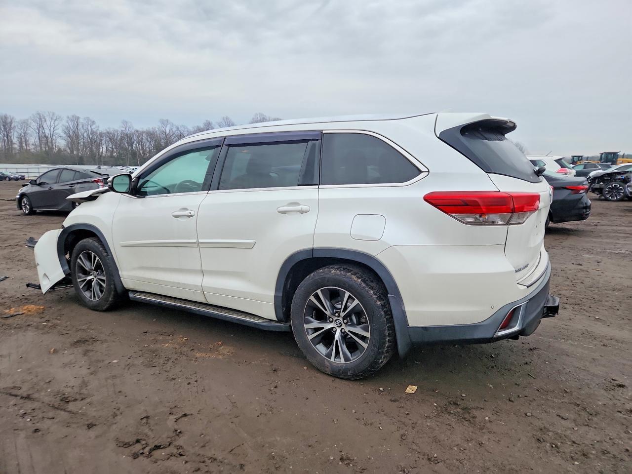 2017 TOYOTA HIGHLANDER