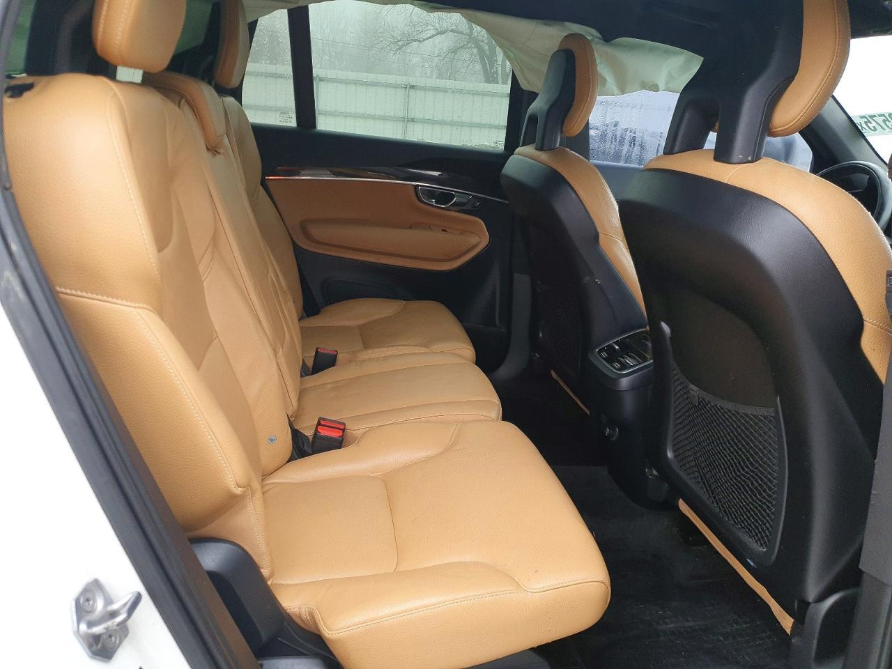 2017 VOLVO XC90