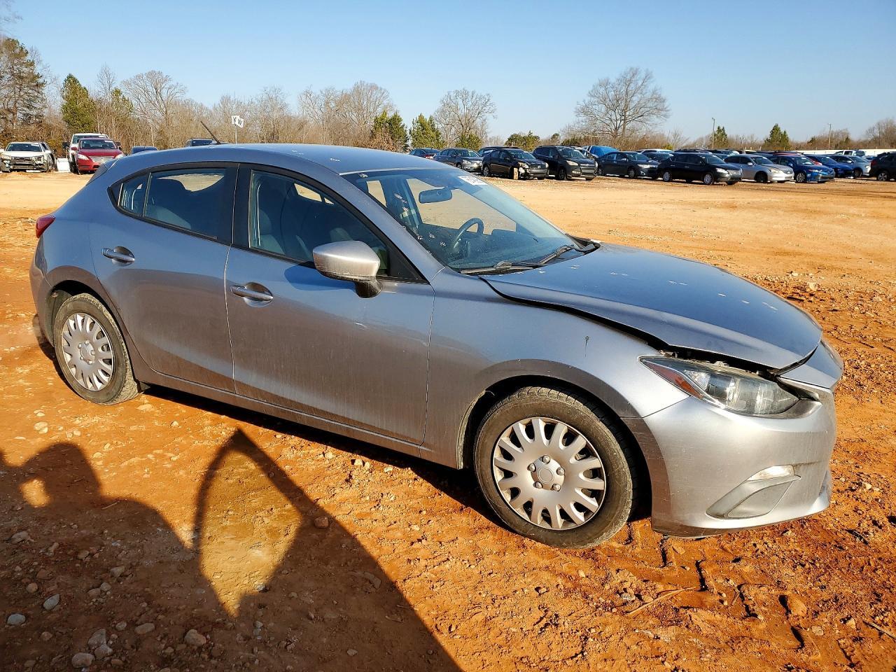 2015 MAZDA 3