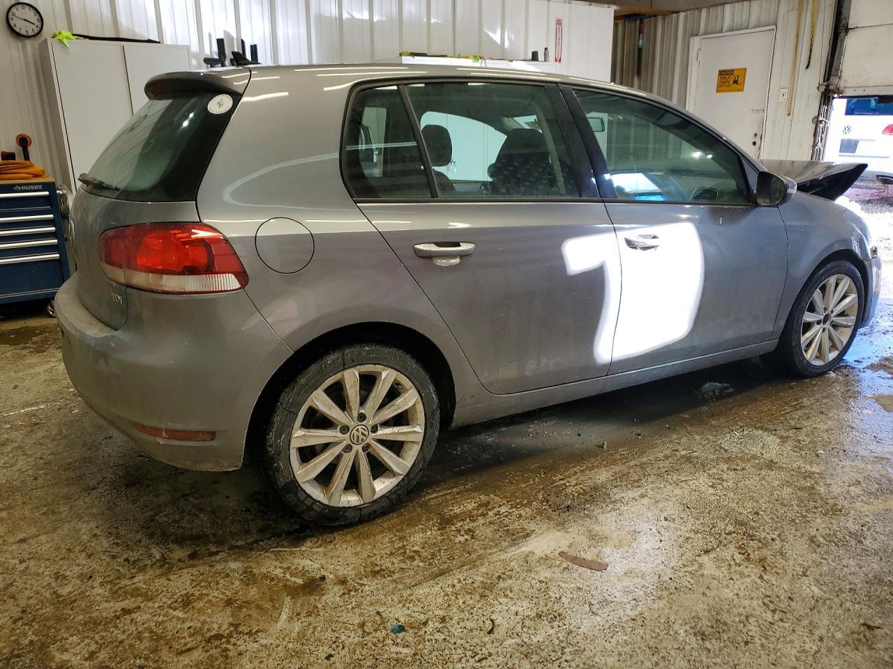 2013 VOLKSWAGEN GOLF