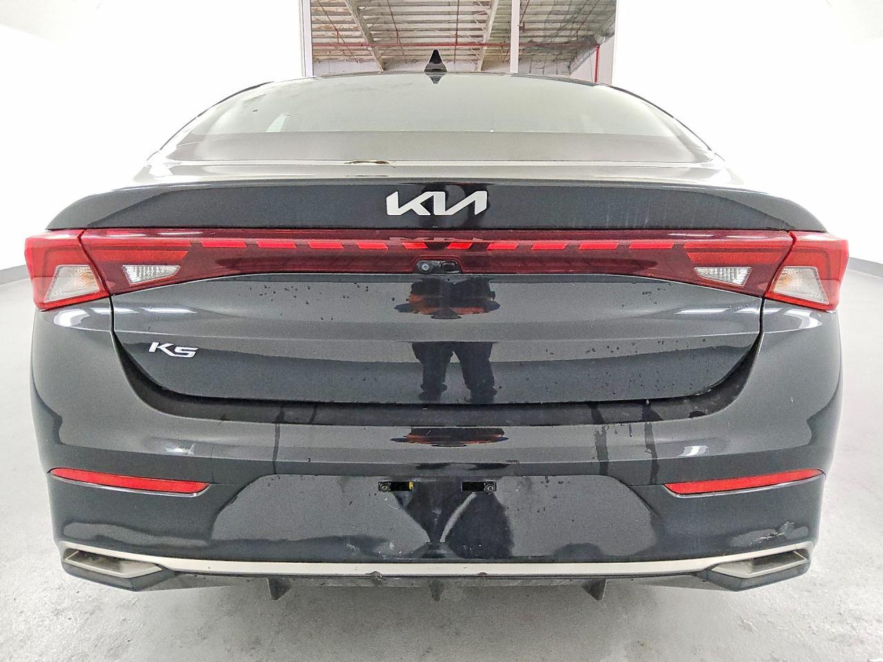 2022 KIA K5